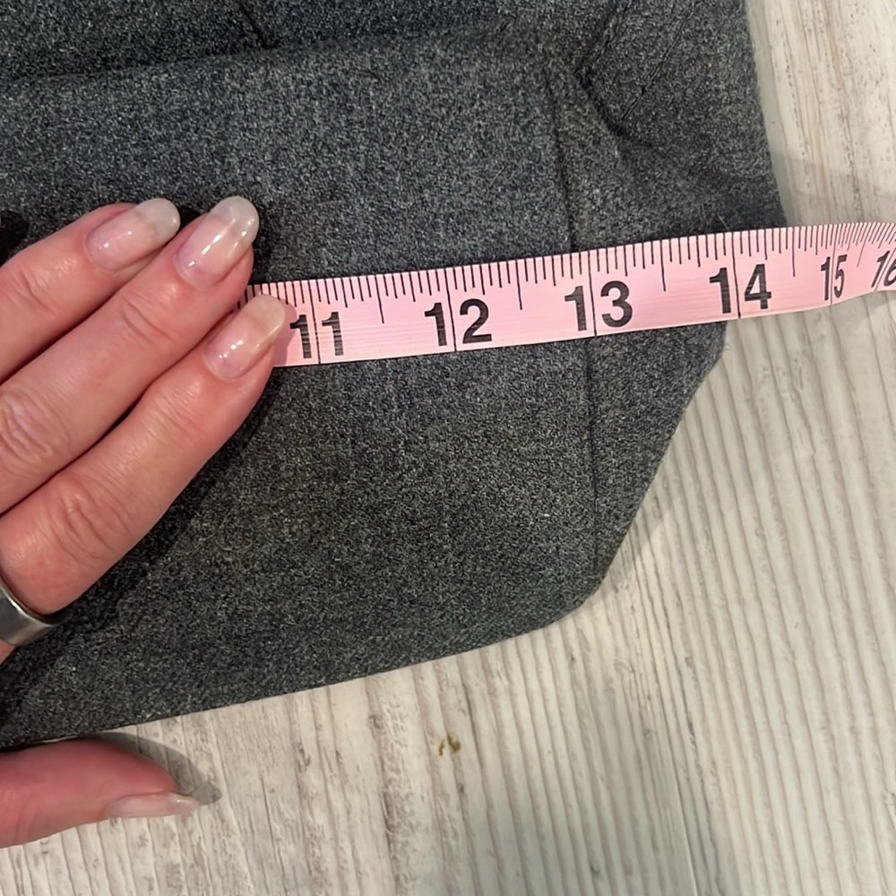Lululemon Athletica Gray and Black Tote with matching small clutch - Picture 9 of 11